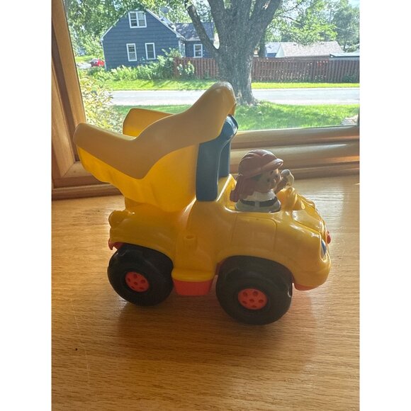 Fisher-Price Little People Construction Worker Dump Truck 2005 Yellow Red - Picture 3 of 7